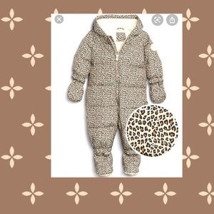 🛍⛄️❄️Gap leopard Baby girl all in one snowsuit ❄️⛄️